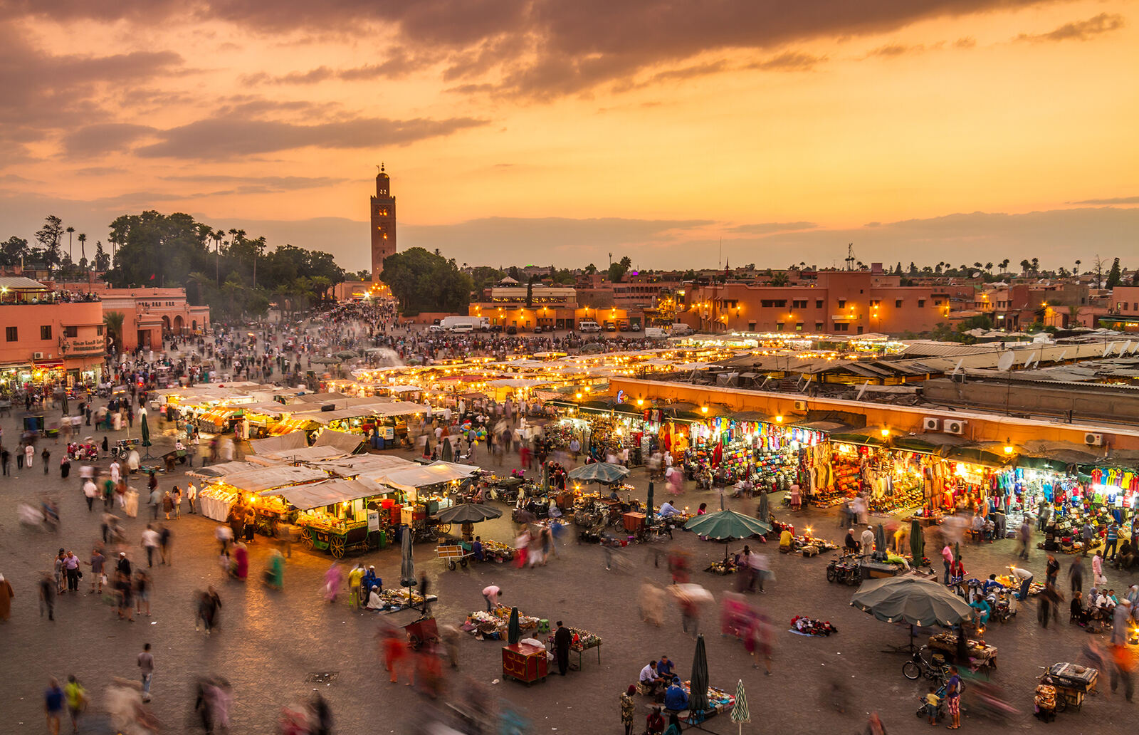 Vue panoramique de Marrakech avec la Koutoubia